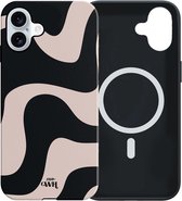 xoxo Wildhearts siliconen hoesje geschikt voor iPhone 16 MagSafe hoesje - Ride With Me - Double Layer - Magnetisch telefoonhoesje - Magneet case - Backcover met dubbele beschermlaag - Golvenprint - Golvend patroon - golven - Beige / Zwart