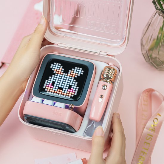 Divoom™ Ditoo Mic - Portable Speaker - Met Draadloze Microfoon- Pixelart - Roze van Divoom — afbeelding 2
