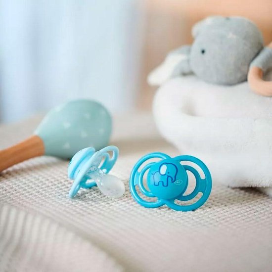 MAM Babyartikel Perfect Night fopspeen, helder, 16 Mo // set van 4 // incl. Boxes MAM Babyartikel Perfect Night fopspeen, helder, 16 Mo // set van 4 // incl. Boxes
