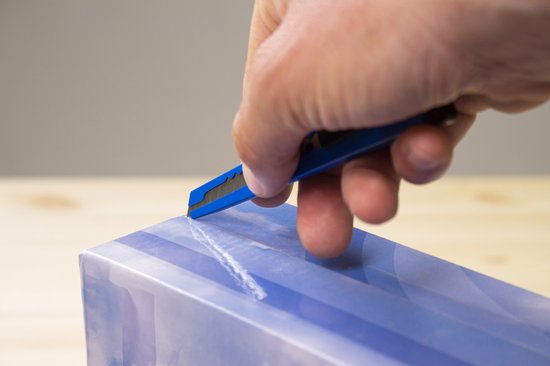 Couteau de coupe Westcott Office 9 mm avec support en métal