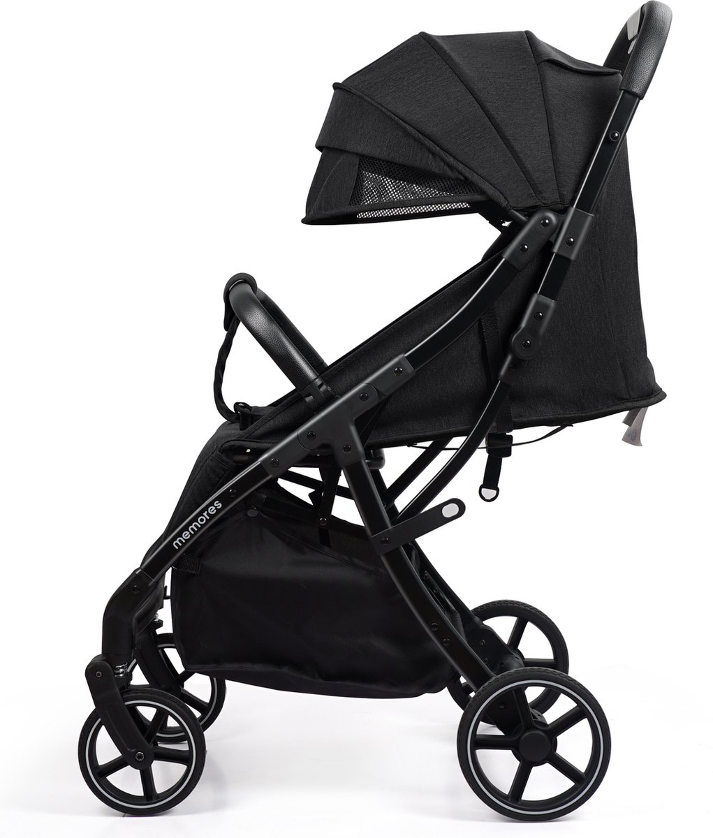 Memores Plooibuggy Zwart - Buggy Inklapbaar Inclusief Regenhoes, Bekerhouder en Tassenhaken - Peuter -Extra licht & Compact voor Vliegtuig, Auto & OV - Extra Veilig en Wendbaar door Grote Massieve Wielen - Tot 4 jaar - Kinderwagens - Wandelwagen - M1 – foto 3