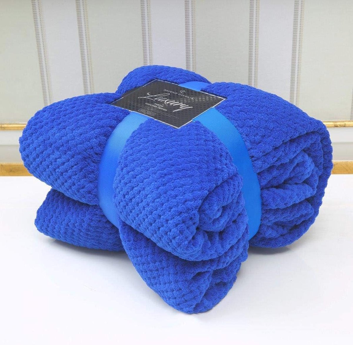 Luxe Fleece Dekens voor Sofa en Bed - Super Zacht en Warm - 200x240 cm - Elektrisch Blauw