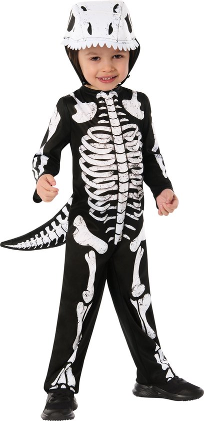 Jongen in zwart dinosaurus skelet kostuum, frontaal. Met witte bottenprint en staart. Met dinosaurus-hoofddeksel.