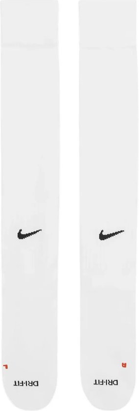 Chaussettes de sport blanches avec logo Nike noir et inscription 'Dri-Fit'