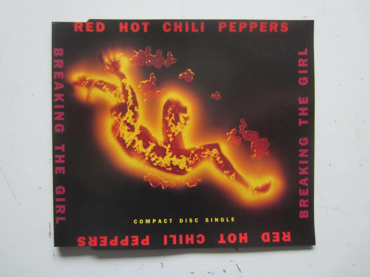 Red Hot Chili Peppers – Breaking the Girl