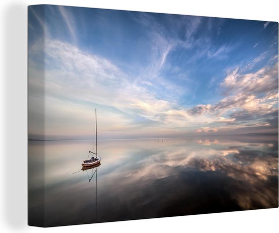 Bol Com Zeilboot Op Het Stille Water Van De Zee Canvas 60x40 Cm Foto Print Op Canvas