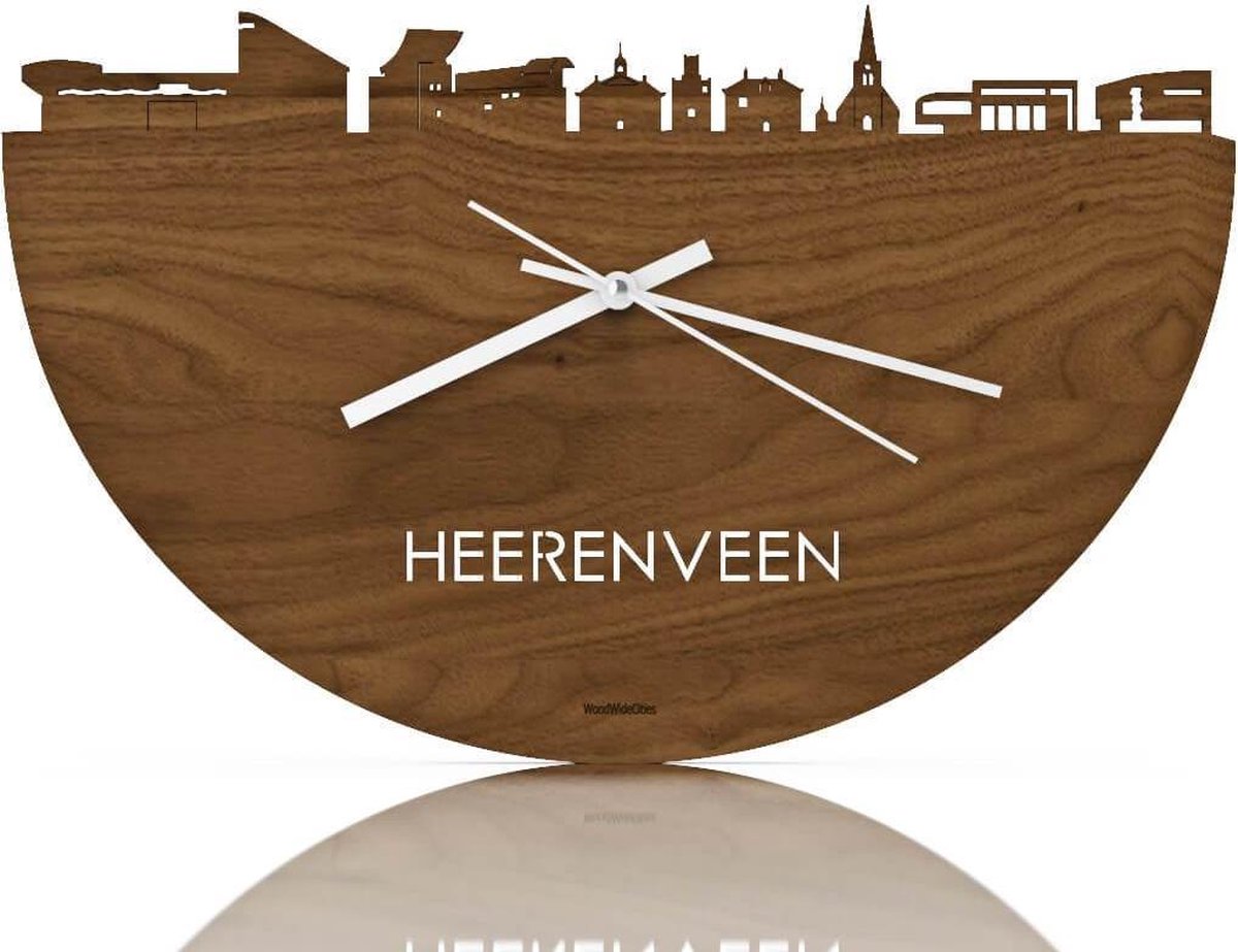 Skyline Klok Heerenveen Notenhout - Ø 40 cm - Stil uurwerk - Wanddecoratie - Meer steden beschikbaar - Woonkamer idee - Woondecoratie - City Art - Steden kunst - Cadeau voor hem - Cadeau voor haar - Jubileum - Trouwerij - Housewarming -