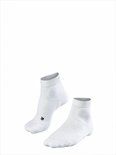 Witte Falke tennissokken met een subtiel logo op de wreef.