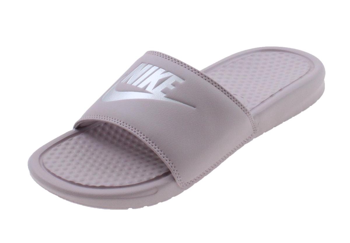 Nike Benassi JDI Slippers - Maat 42 - Vrouwen - licht roze/zilver | bol