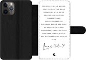 Bookcase Geschikt voor iPhone 11 Pro telefoonhoesje - Kerst - Religie - Lucas 2:6-7 - Spreuken - Quotes - Met vakjes - Wallet case met magneetsluiting