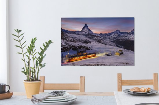 Peintures sur toile - Train à travers le paysage enneigé en Suisse au lever du soleil - 90x60 cm - Décoration murale