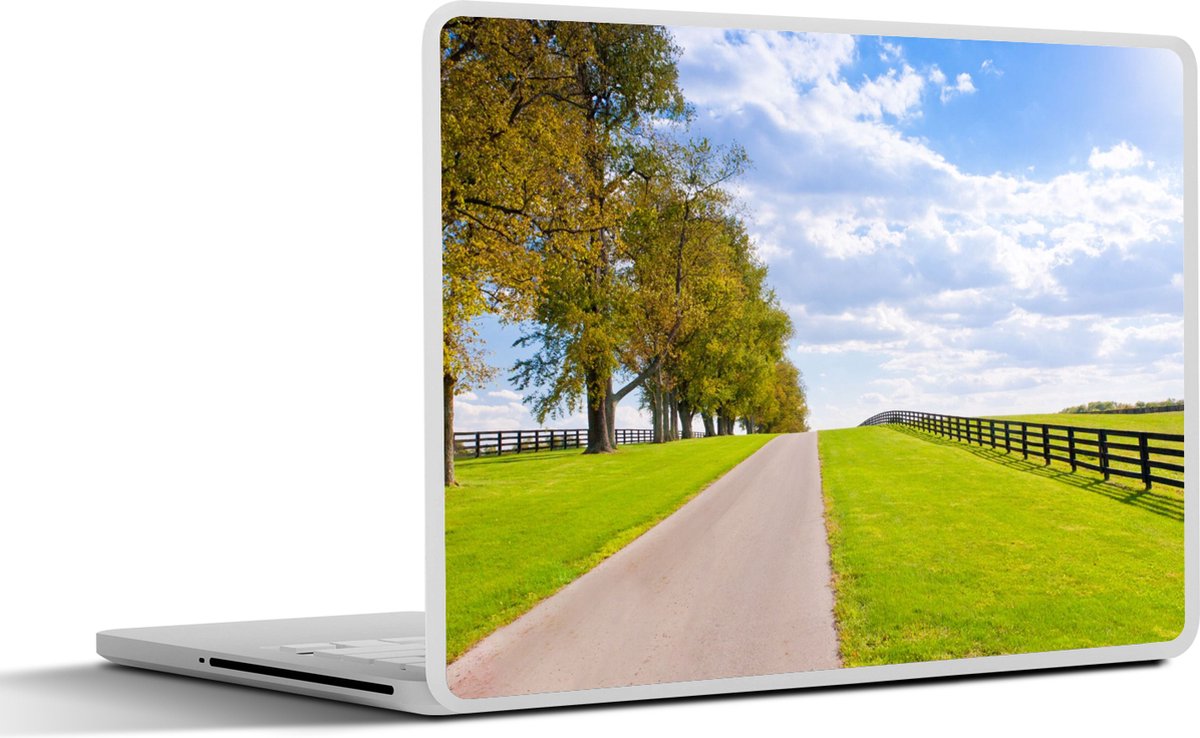 Laptop sticker - 17.3 inch - Wolken - Bomen - Weg - 40x30cm - Laptopstickers - Laptop skin - Cover
