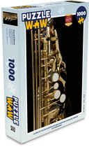 Puzzel Close-up van de kleppen op een saxofoon voor een zwarte achtergrond - Legpuzzel - Puzzel 1000 stukjes volwassenen