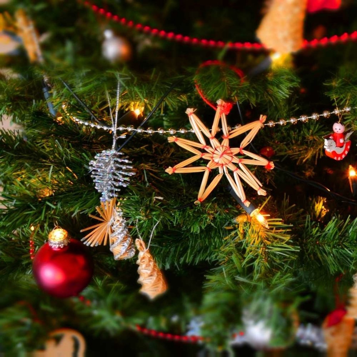 Decoris Kerstslinger - kralen - donkergroen - 10 meter - guirlande kralenslingers – foto 5