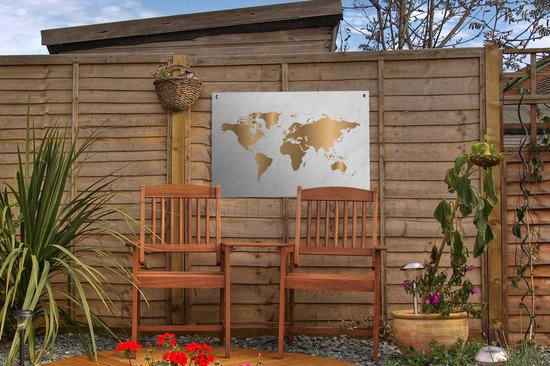 Tuinposter 60x40 cm - Tuindecoratie Wereldkaart - Goud - Marmerlook - Luxe - Design - Poster voor in de tuin - Buiten decoratie - Schutting tuinschilderij - Tuindoek muurdecoratie - Wanddecoratie balkondoek