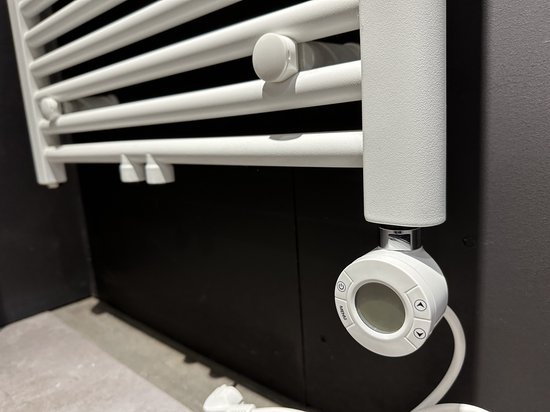 Thebo Contactdoos ST3900/A F In De Kleur RVS Met 2 Stopcontacten En USB-Lader Met Randaarde