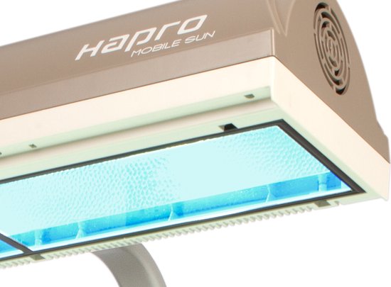 Close-up van de lampen en de beige behuizing van de Hapro zonnehemel.
