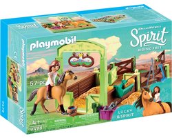 foto van PLAYMOBIL Spirit Lucky & Spirit met paardenbox - 9478