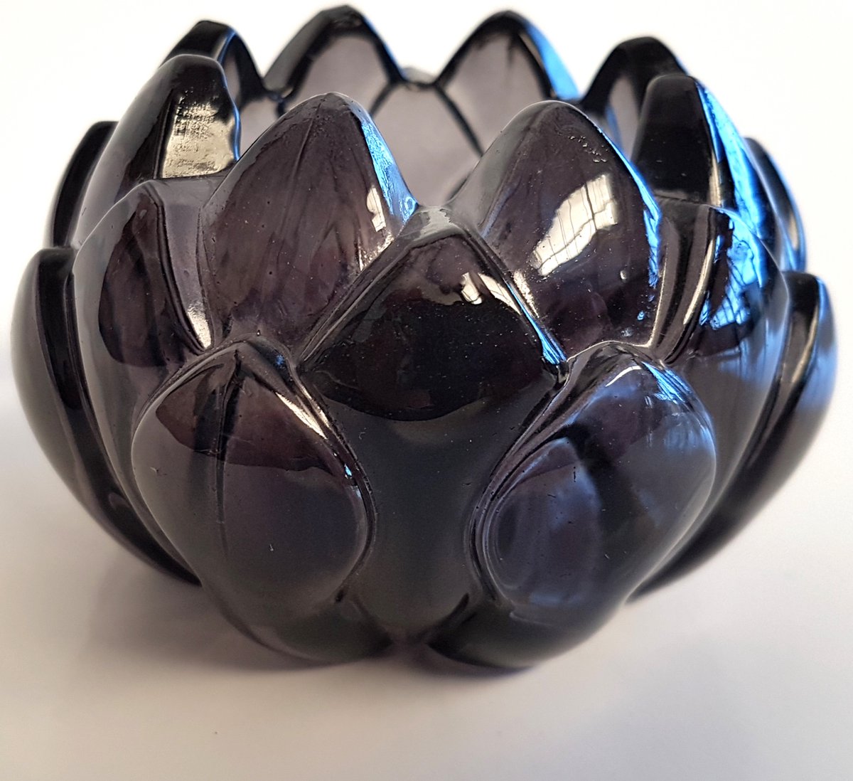Windlicht / theelichthouder / waxinelichtjeshouder 'Lotus' - zwart / transparant - 9 x 9 x 5 cm hoog.