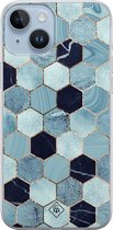 Casimoda® hoesje - Geschikt voor iPhone 14 Plus - Blue Cubes - Siliconen/TPU telefoonhoesje - Backcover - Marmer - Blauw