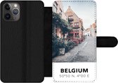 Bookcase Geschikt voor iPhone 11 Pro telefoonhoesje - België - Café - Terras - Rood - Met vakjes - Wallet case met magneetsluiting