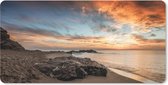 Bol.com Bureauonderlegger - Strand - Stenen - Avond - Lucht - Natuur - 60x30 - Muismat aanbieding