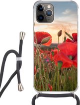 Coque avec cordon iPhone 13 Pro - Coucher de soleil derrière les beaux coquelicots - Siliconen - Bandoulière - Coque arrière avec cordon - Coque pour téléphone avec cordon - Coque avec corde