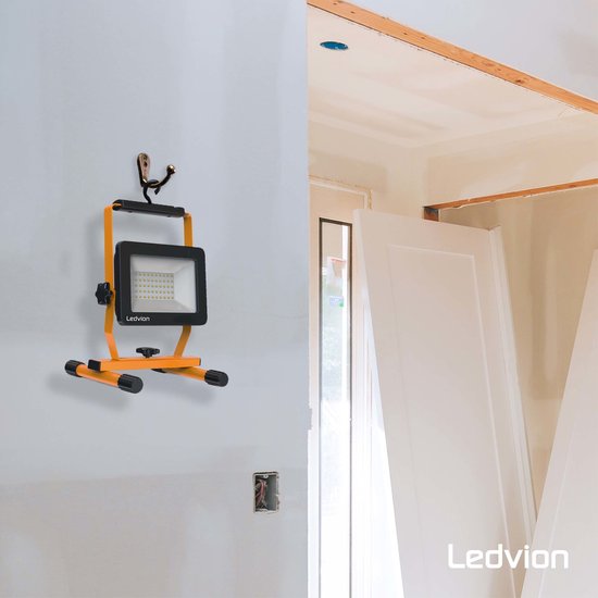 Ledvion - LED Bouwlamp - IP65 - 50W - 120lm/W - 6000L - Incl. 1 -5M Aansluit