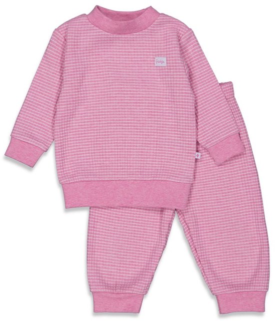 Roze Feetje wafel pyjamaset met fijne strepen, inclusief trui met lange mouwen en bijpassende broek.