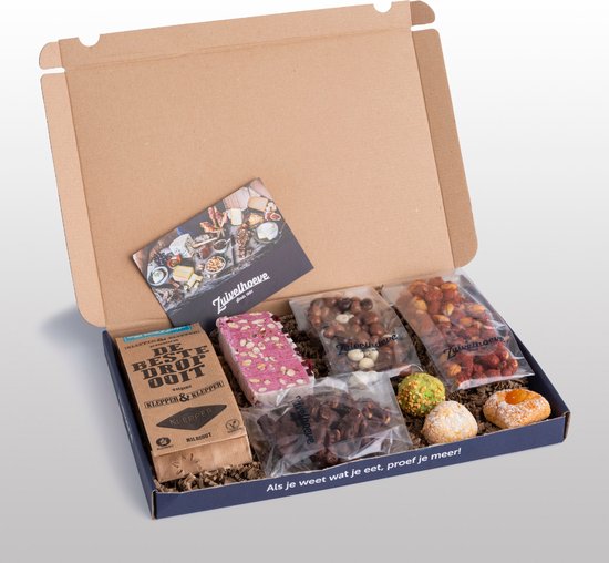 Zuivelhoeve Zoet Brievenbuspakket Borrelpakket cadeau - Borrelbox voor thuis - Snackpakket - Cadeaupakketten eten & drinken - Alles voor de Borrelplank - Altijd vers - Proef & Geniet