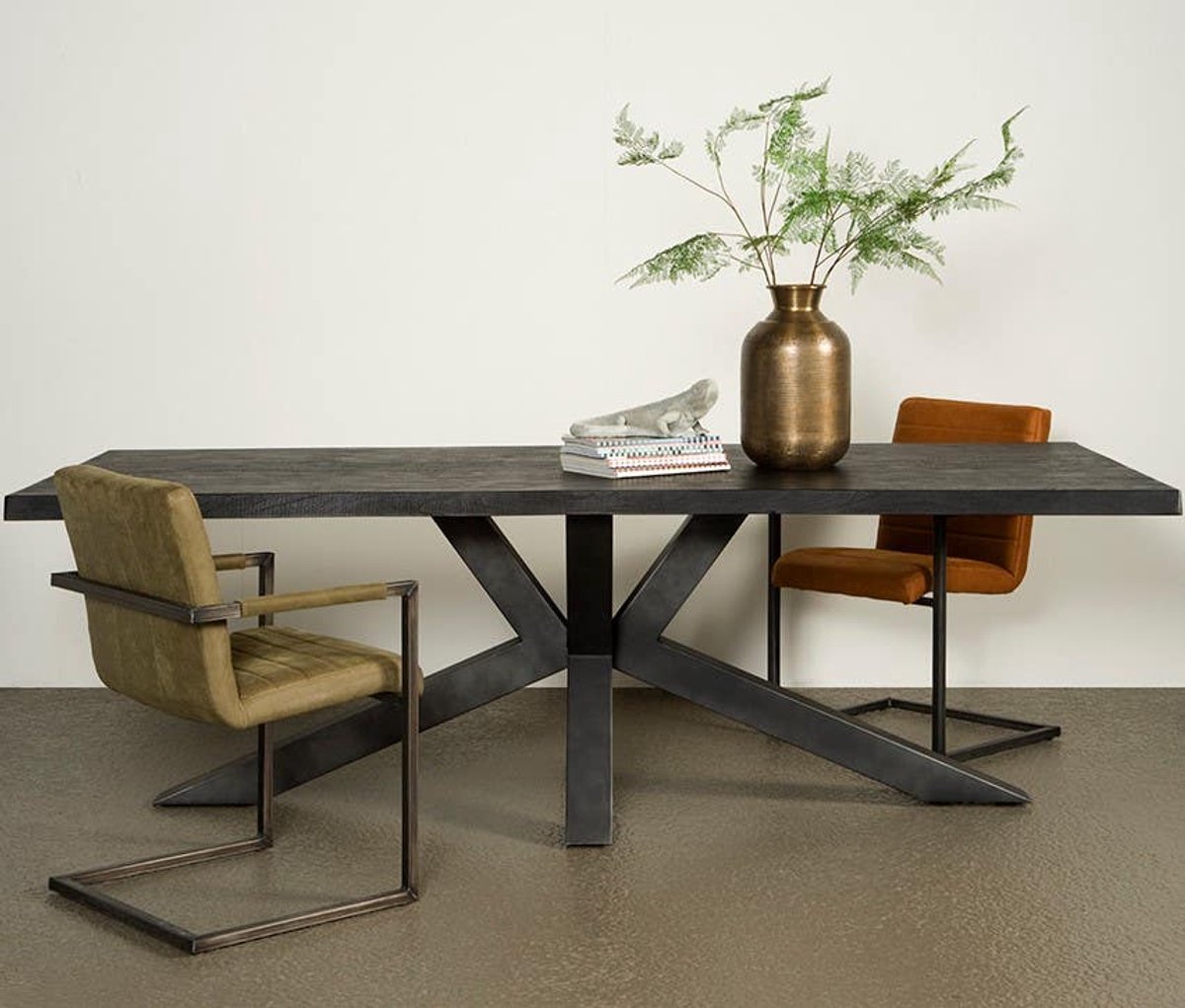 Tower Living Eettafel Sovana - Rechthoek Zwart Hout - 220x100x78cm