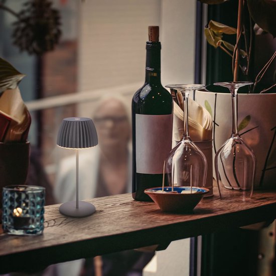 BRILONER Riffle - Mini lampe de table rechargeable - lampe sans fil - intensité variable tactile - pour l'intérieur et l'extérieur - Lauréat du German Design Award 2025 - anthracite - Ø8,5 x 20 cm