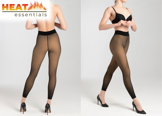 Model toont zwarte panty met logo 'HEAT essentials' op linker achterkant. Zwarte pumps met hoge hak.