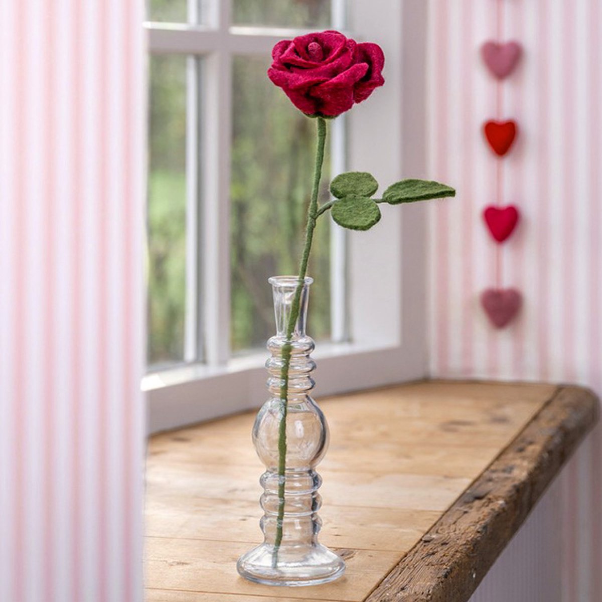 Sjaal met Verhaal Bloem Wolvilt - Roos - Bordeaux - 42cm - Duurzaam & Fairtrade Homedecoratie