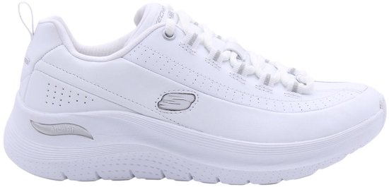Witte damessneaker met veters, Arch Fit-logo en sportieve zool, zijaanzicht.