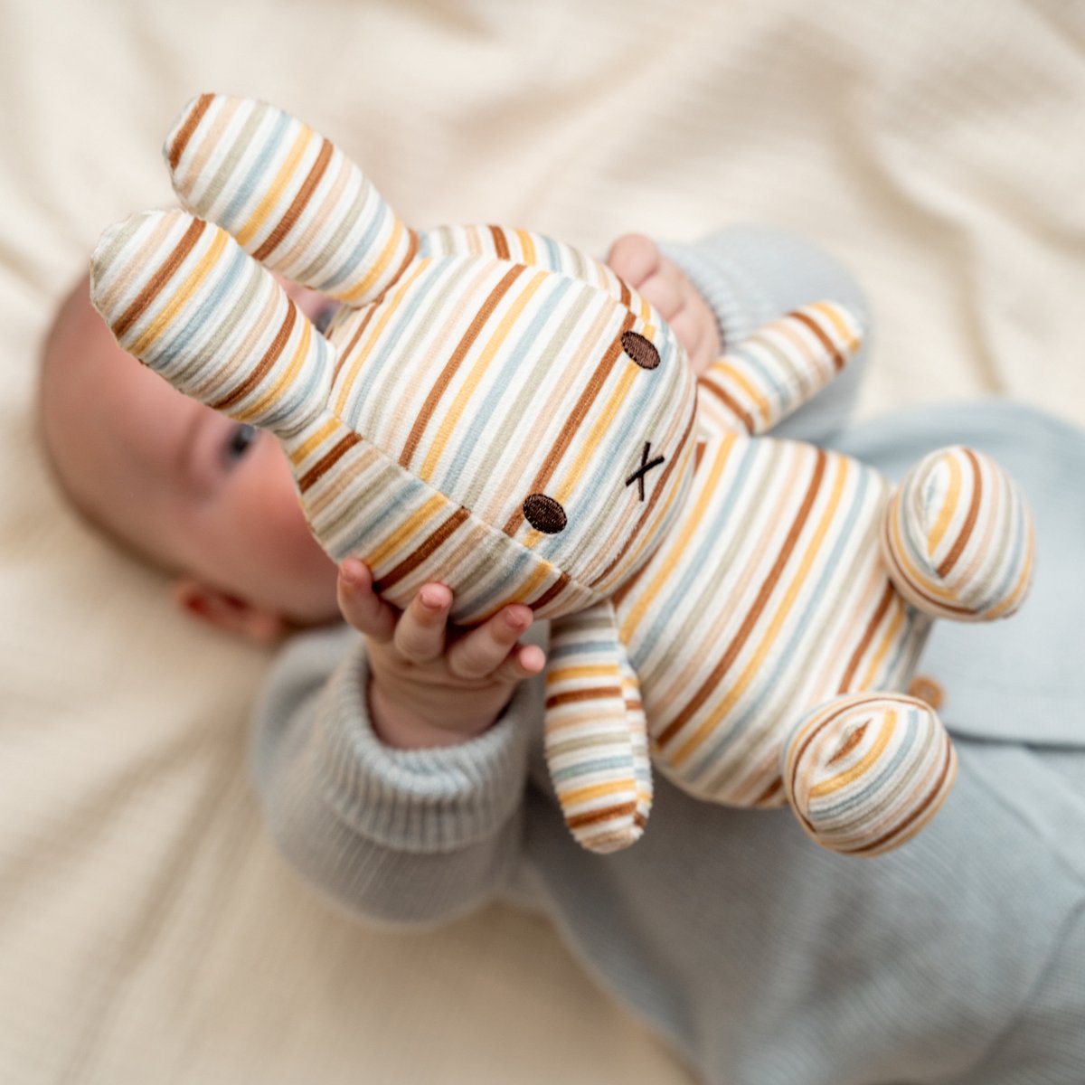 Nijntje By Little Dutch Knuffel All Over Vintage Sunny Stripes 25 cm — afbeelding 4