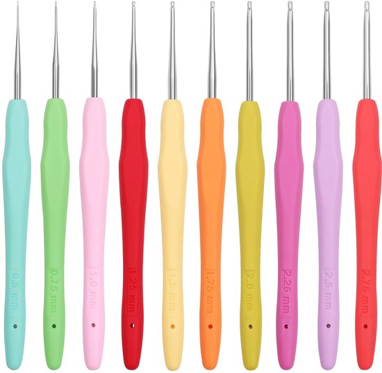 Curtzy Ergonomische Aluminium Haak Naalden (10 Maten) – Haken Meten 13cm – Maten van 0,5 tot 2,75mm – Multigekleurd Zacht Rubberen Handvatten Haaknaalden Voor Haak Projecten – Beginners tot Experts
