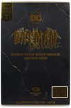 Verpakking met de tekst "The Batman Who Laughs" en "Batman of Earth-22 Infected | Dark Metal Nightmare Edition", met gouden letters op een donkere marmeren achtergrond.