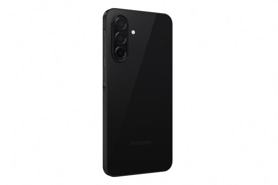 Zwarte Samsung Galaxy A26 5G, achterkant met drievoudige camera.