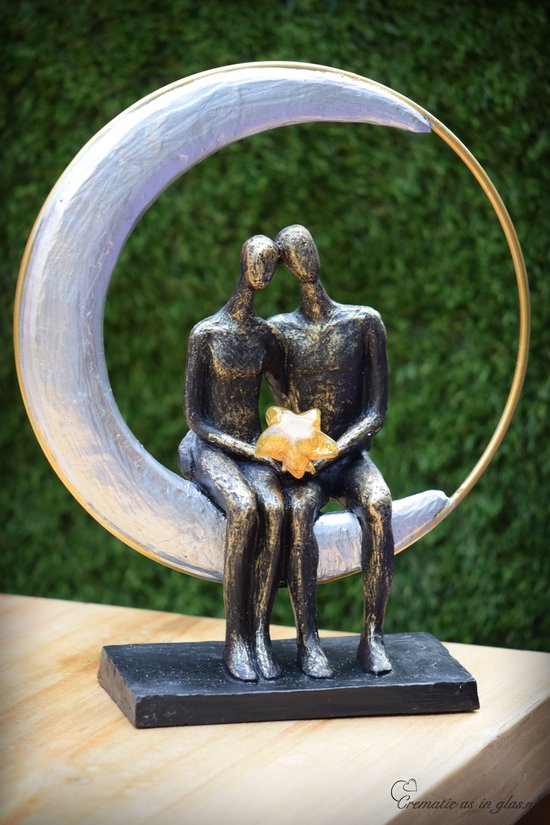 Urn beeld ' Zon-Maan-Ster' met ster van glas waar crematie-as in gesmolten wordt -Ster Urn wordt door Jet handgemaakt-Handgemaakte urn met crematie- as vast geblazen/gesmolten in glas-Urn-Herdenkingsbeeld- Symbolische urn