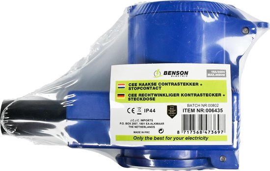 Blauwe haakse Benson CEE-stekker met stopcontact in verpakking, met label.