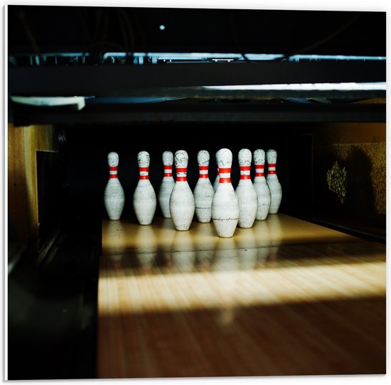 PVC Schuimplaat - Bowlen - Pionnen - Baan - Sport - Hobby - 50x50 cm Foto op PVC Schuimplaat (Met Ophangsysteem)