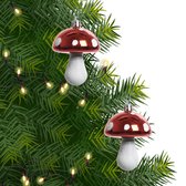 Decoris 2x Kerstboomhangers rode paddenstoelen 7 cm kerstversiering - Rode kerstversiering/boomversiering