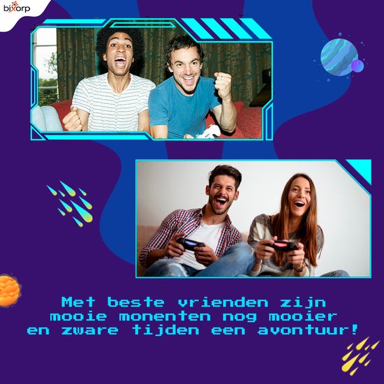 Twee enthousiaste koppels die video games spelen. Ze hebben plezier.
