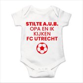 Soft Touch Rompertje met Tekst - Stilte AUB, Opa en ik kijken FC Utrecht - Rood | Baby rompertje met leuke tekst | | kraamcadeau | 0 tot 3 maanden | GRATIS verzending