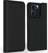 Accezz Hoesje Geschikt voor iPhone 15 Pro Hoesje Met Pasjeshouder - Accezz Premium Leather Slim Bookcase - Zwart
