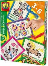 SES - Ik leer borduren - 4 borduurkaarten met naald, vingerhoedje en 5 kleuren garen