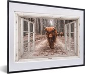 Affiche avec cadre Transparent - Highlander écossais - Fenêtre - 60x40 cm