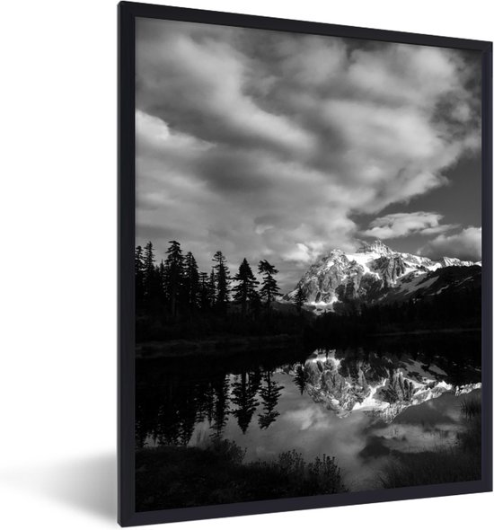 Fotolijst incl. Poster Zwart Wit- Een zwart wit afbeelding van het Nationaal park North Cascades - 30x40 cm - Posterlijst
