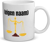 Akyol - rechter weegschaal koffiemok - theemok - Advocaat - advocaten - mok met eigen naam - leuk cadeau voor iemand die advocaat is - cadeau - kado - 350 ML inhoud